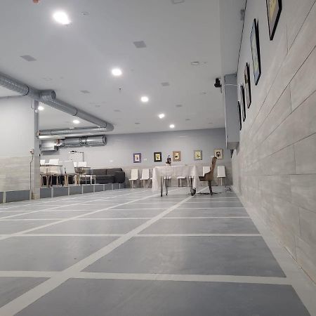 Betariel'Com Akh University Vienna Luaran gambar